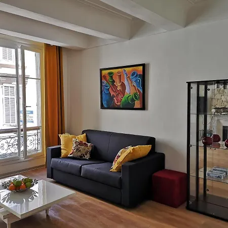 Апартаменты 5 Min To Sea Francaise Old Town