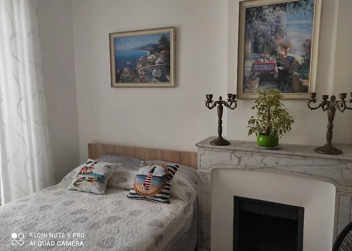5 Min To Sea Francaise Old Town Apartment Antibes