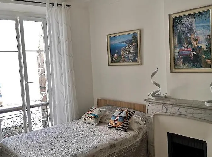 5 Min To Sea Francaise Old Town Apartment Antibes